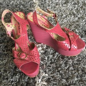 Betsey Johnson Pink Calico Star Wedges